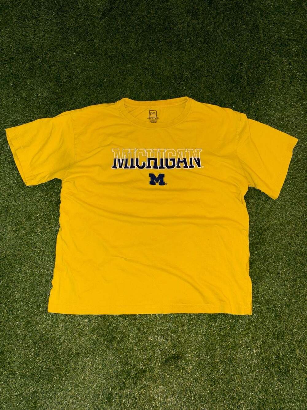 ProEdge by Knights Apparel Michigan Wolverines Yellow Graphic T-Shirt XL